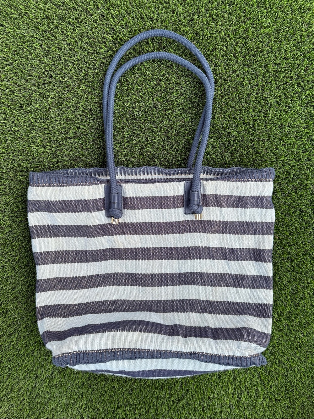 Tory Burch Vintage Navy & Light Blue Striped Canvas Tote with Logo Patch - Beach - Picture 8 of 13